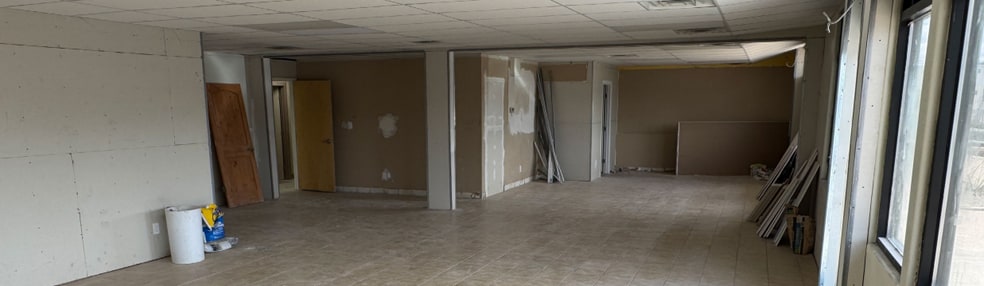 More Photos Of 200 Oak St NE, Albuquerque Medical For Lease