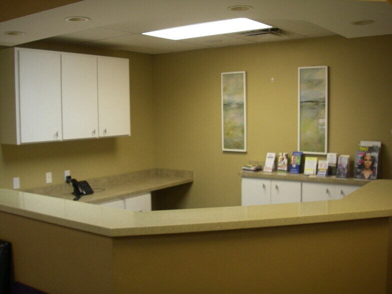 More Photos Of 101-113 NE 19th Dr, Okeechobee Medical For Lease