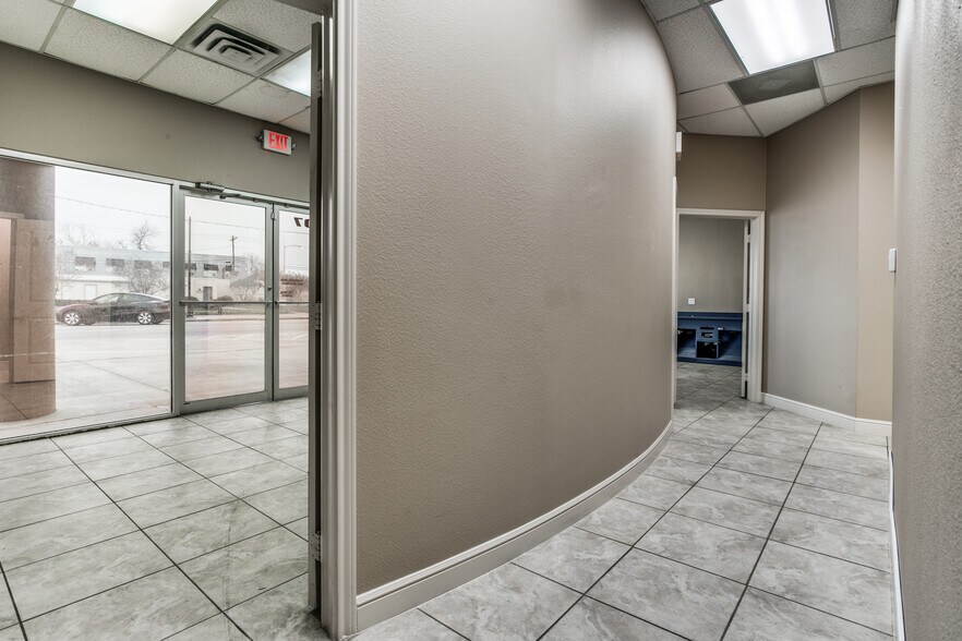 More Photos Of 605-607 6th St N, Texas City Restaurant For Sale