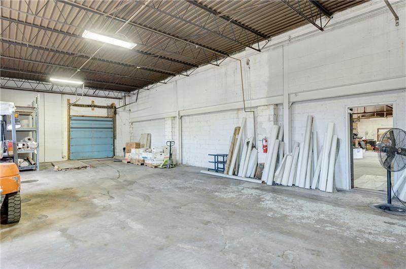 More Photos Of 6220-6226 Raytown Rd, Raytown Flex For Sale