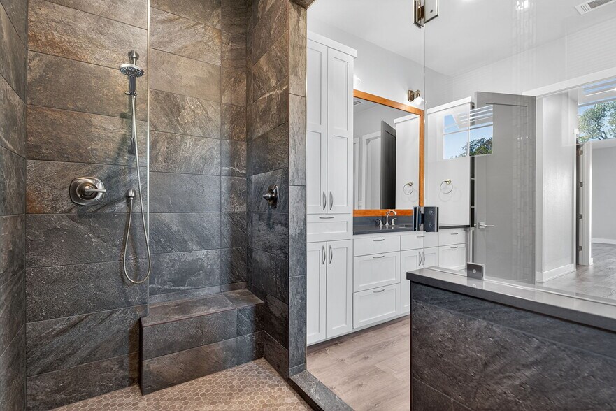 More Photos Of 21603 Thomas Cv, Lago Vista Land For Sale