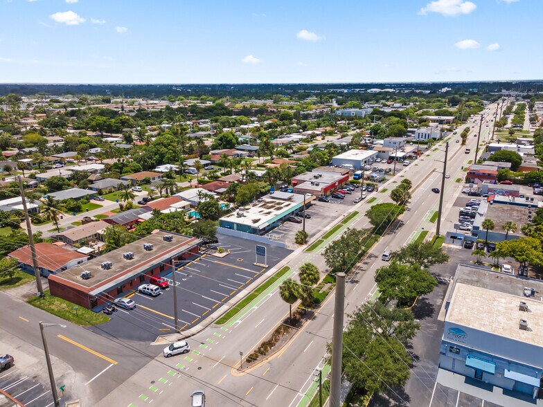 More Photos Of 370 E Prospect Rd, Oakland Park Office For Sale
