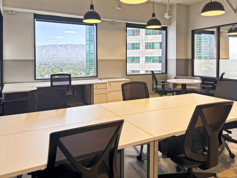 More Photos Of 3900 W Alameda Ave, Burbank Coworking Space