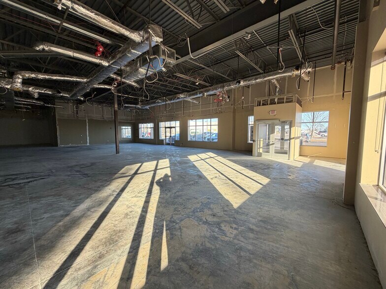 More Photos Of 2300 24th St NW, Bemidji Office For Lease