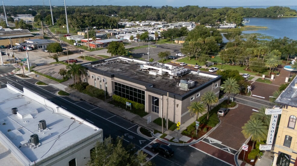 More Photos Of 100 N Bay St, Eustis Office For Sale