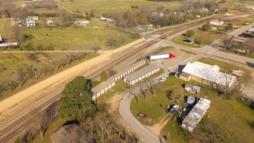 More Photos Of 101 Bingham st, Koshkonong Specialty For Sale