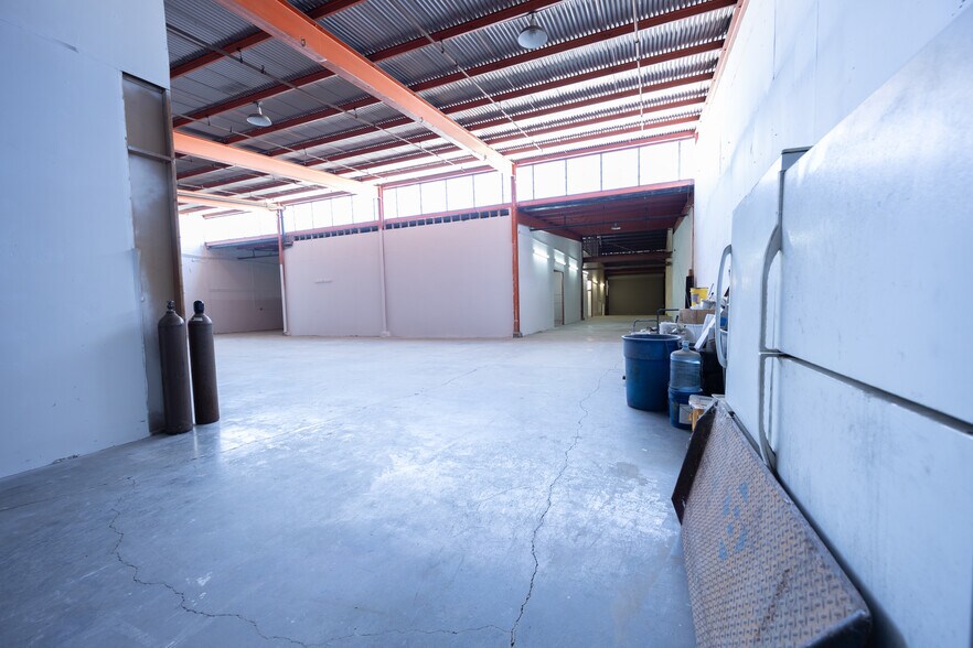 More Photos Of 1400 N C St, Sacramento Warehouse For Lease