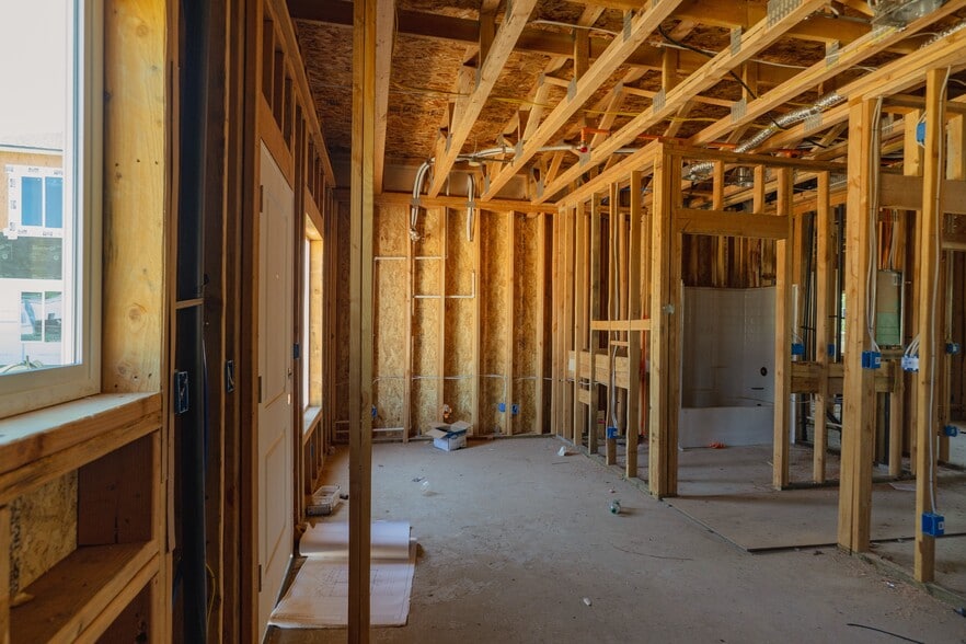 More Photos Of 40 W 13th St, Merced Apartments For Sale