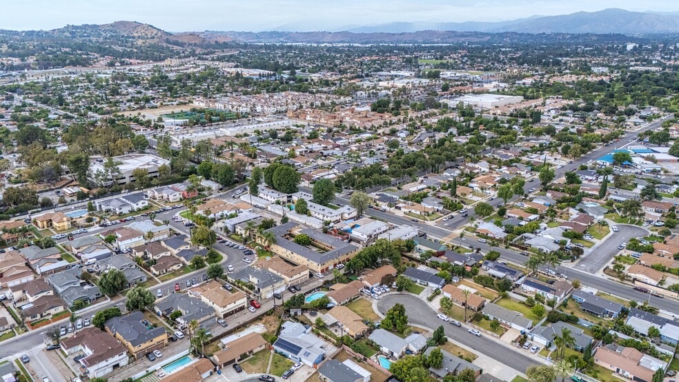 More Photos Of 383 Orchid Ln, Pomona Apartments For Sale