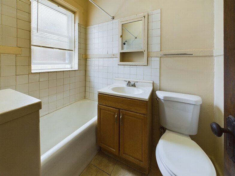 More Photos Of 1405-1413 N Central Ave, Chicago Apartments For Sale