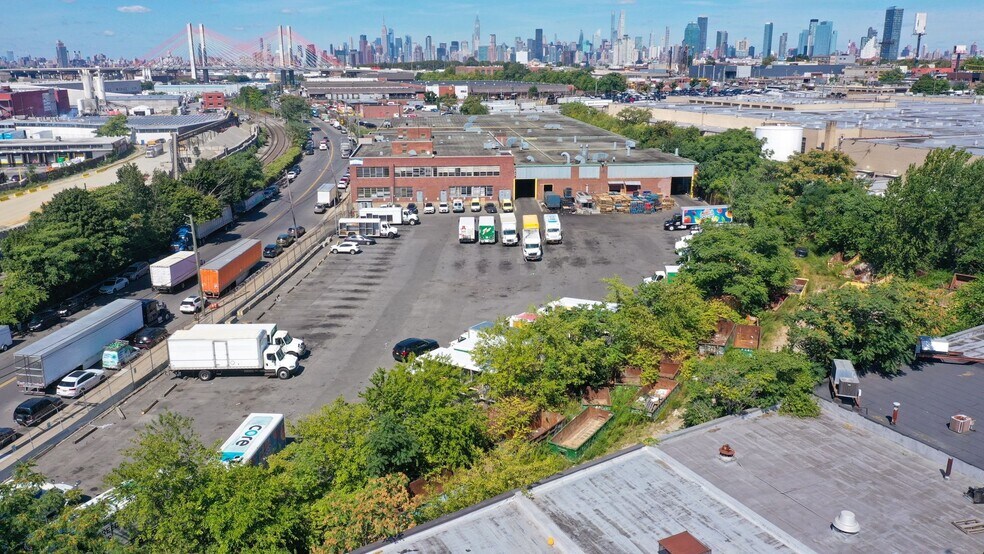 More Photos Of 50-35 56th Rd, Maspeth Warehouse For Lease