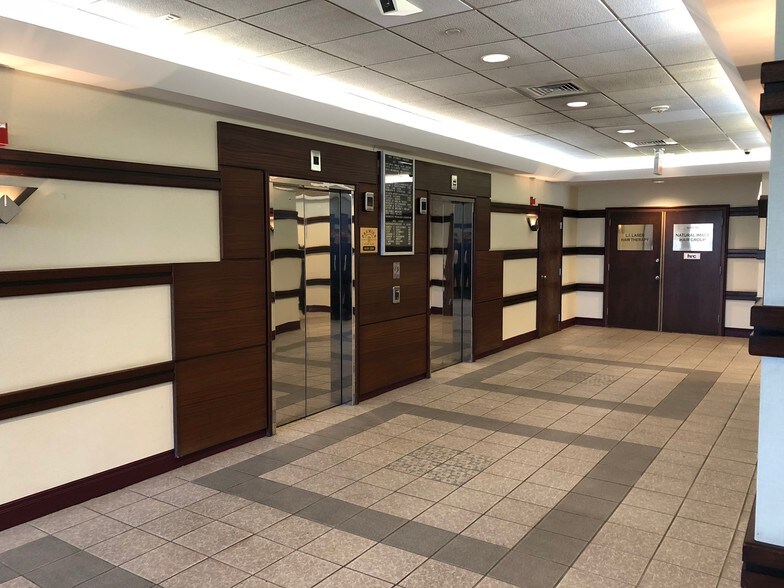 More Photos Of 1103 Stewart Ave, Garden City Medical For Lease