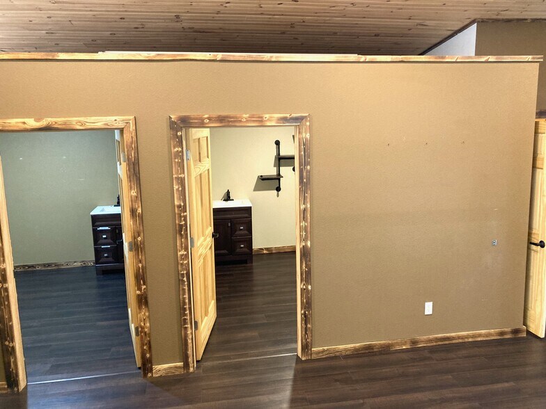 More Photos Of 516 E Front St, Traverse City Freestanding For Lease