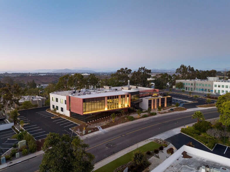 More Photos Of 6610 Nancy Ridge Dr, San Diego Research And Development For Lease