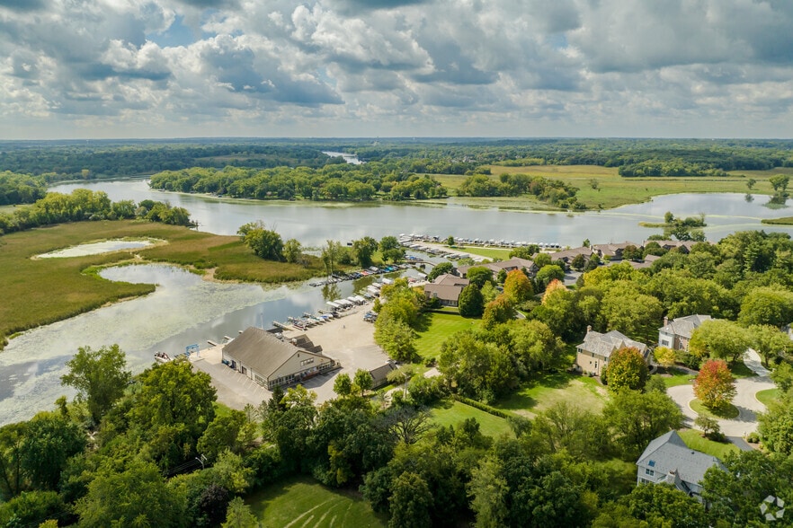 More Photos Of 99 Kazimour Dr, Port Barrington Marina For Lease
