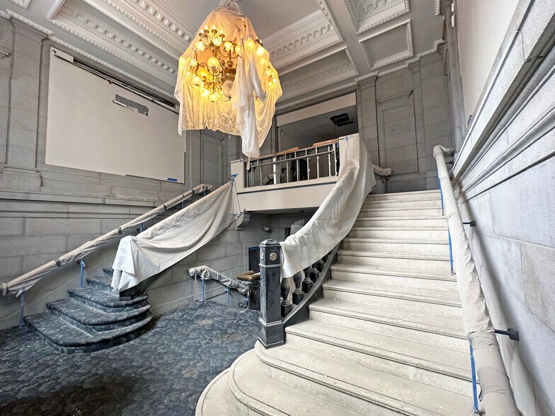 More Photos Of 201 E Baltimore St, Baltimore Apartments For Sale