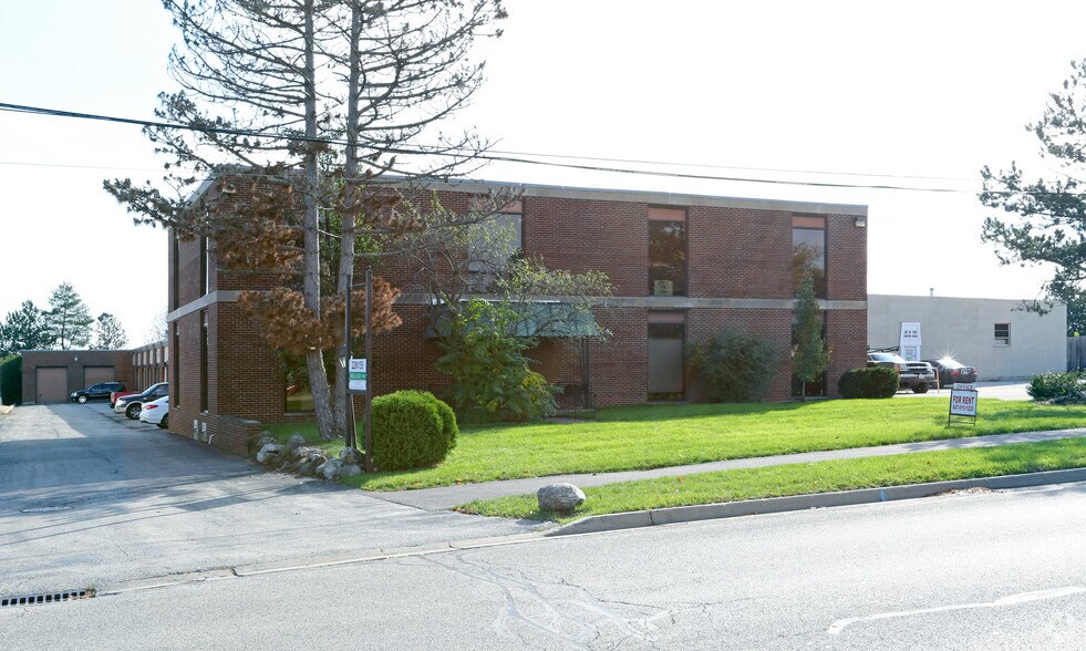 More Photos Of 22N159 Pepper Rd, Lake Barrington Warehouse For Sale