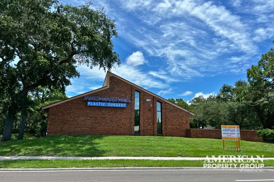 Primary Photo Of 2677 S Tamiami Trl, Sarasota Medical For Lease