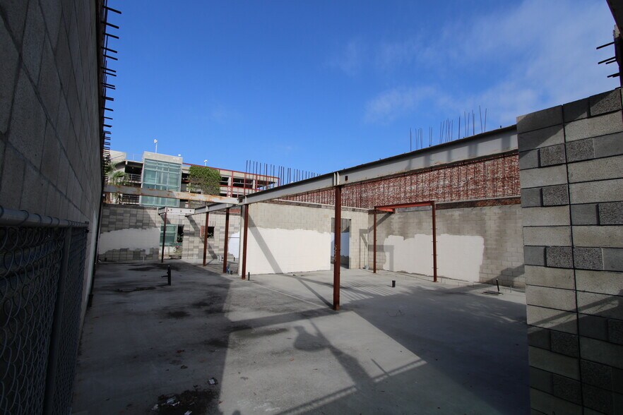 More Photos Of 233 N Brand Blvd, Glendale Land For Sale
