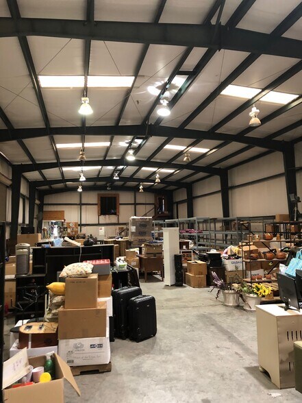 More Photos Of 302 Alabama St, Auburn Flex For Lease