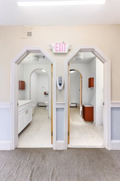 More Photos Of 86 Pleasant St, Marlborough Religious Facility For Sale