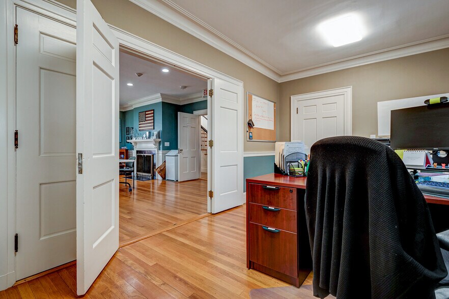 More Photos Of 8 Church St, Westborough Office Residential For Lease