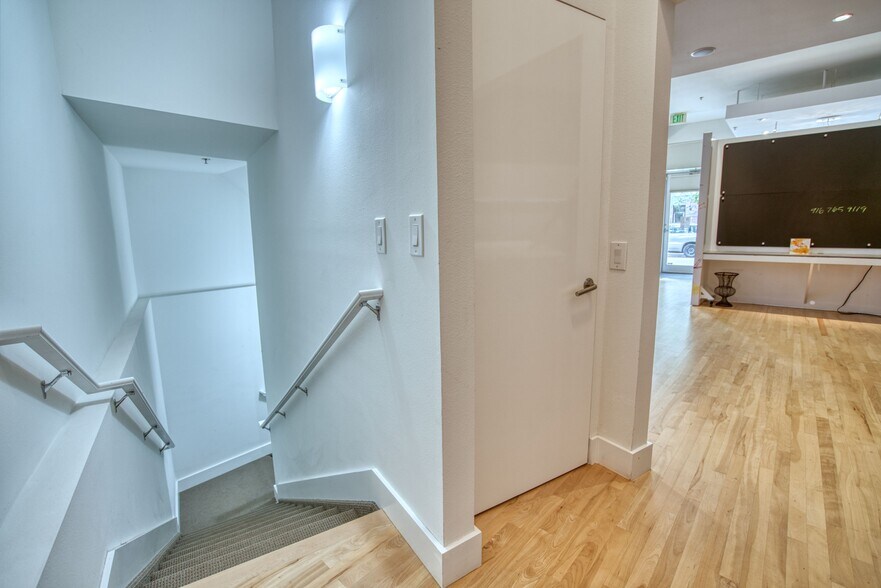 More Photos Of 1114 Neon Forest Cir, Longmont Storefront Retail Residential For Sale