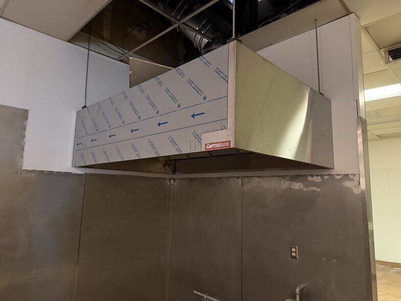 More Photos Of 7980-8000 Amador Valley Blvd, Dublin Unknown For Lease