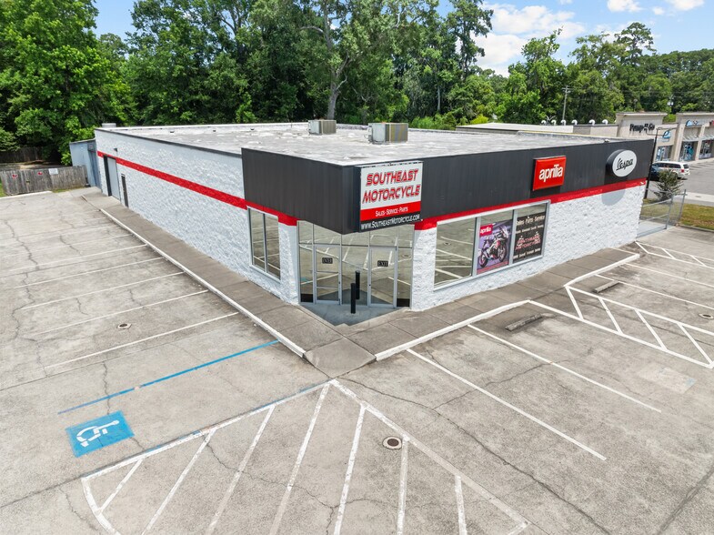 More Photos Of 4828 Augusta Rd, Garden City Freestanding For Sale