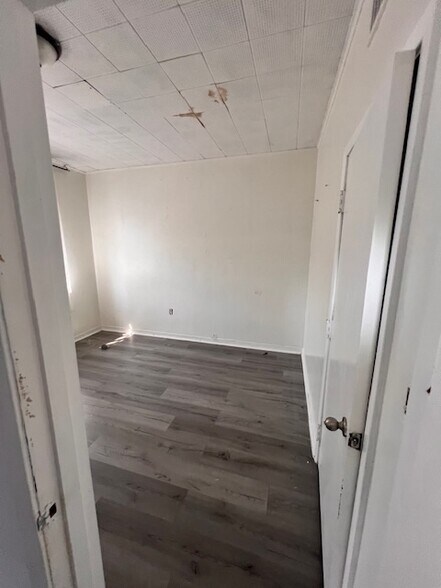 More Photos Of 1524 Madison Ave, Memphis Storefront Retail Office For Lease