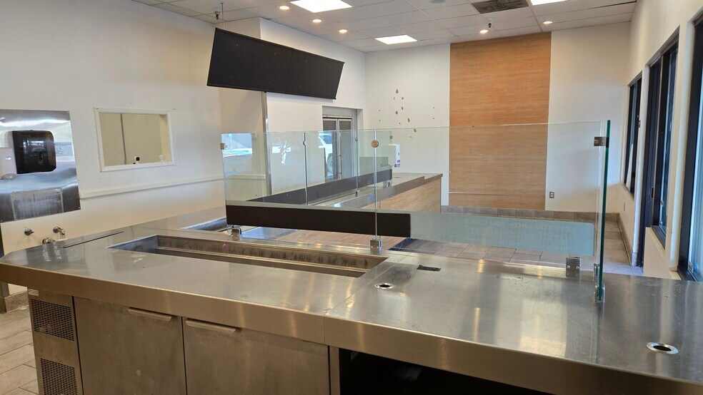 More Photos Of 5600-5628 Watt Ave, North Highlands Unknown For Lease