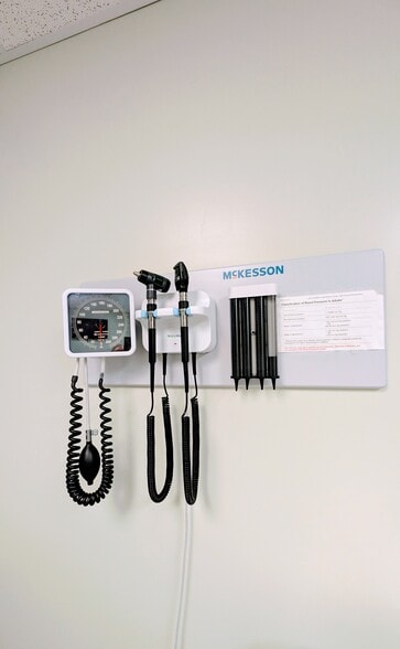 More Photos Of 1151 S 4th St, Louisville Medical For Lease