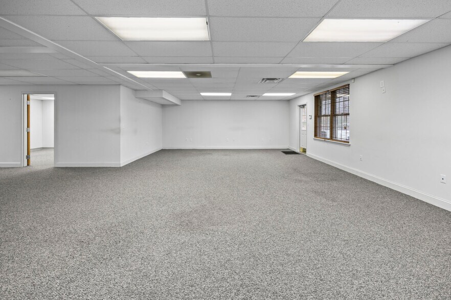 More Photos Of 314 Chris Gaupp Dr, Galloway Medical For Lease