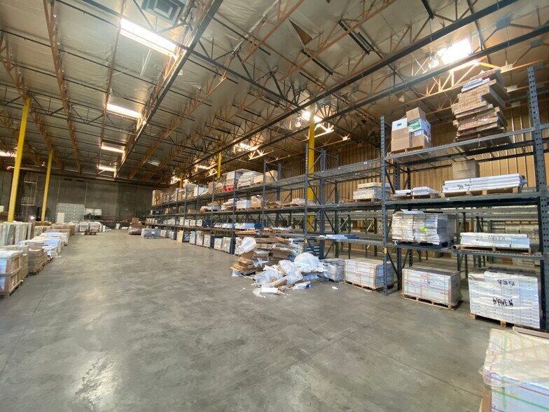 More Photos Of 655 W Elliot, Tempe Distribution For Lease