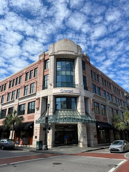 Primary Photo Of 211 King St, Charleston Office For Lease