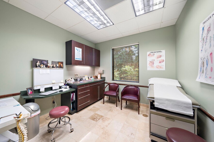 More Photos Of 3407 Rivers Edge Trl, Kingwood Rehabilitation Center For Sale