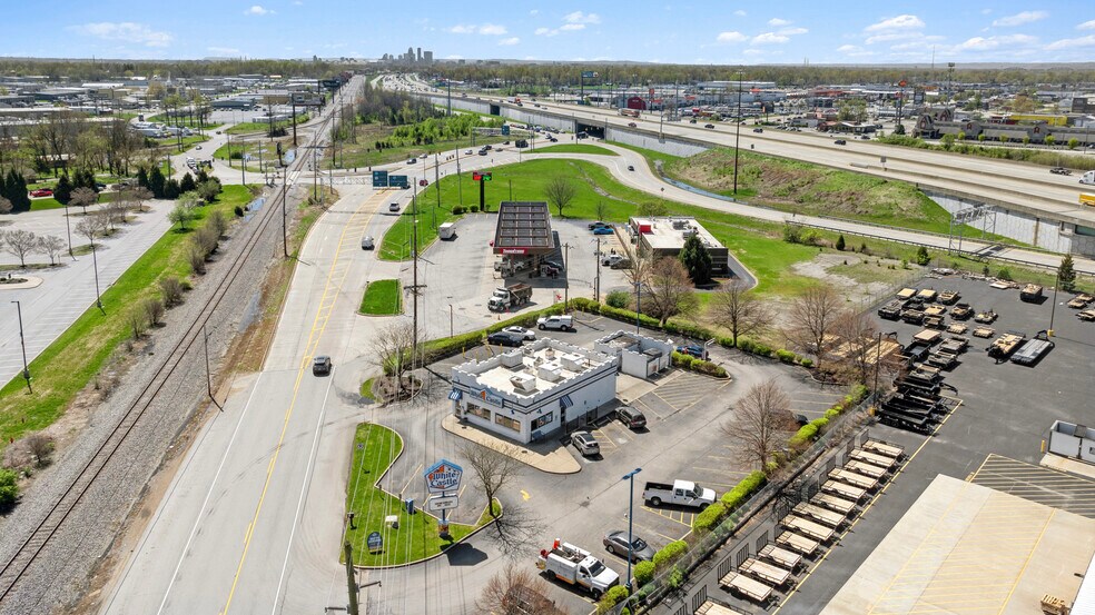 More Photos Of 4023 Highway 31 East, Clarksville Fast Food For Sale