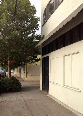 More Photos Of 6375 N Figueroa Blvd, Los Angeles Storefront Retail Residential For Lease