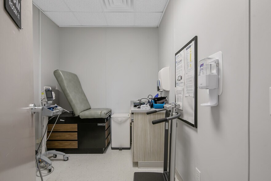 More Photos Of 7 E Duncan St, Lillington Medical For Sale