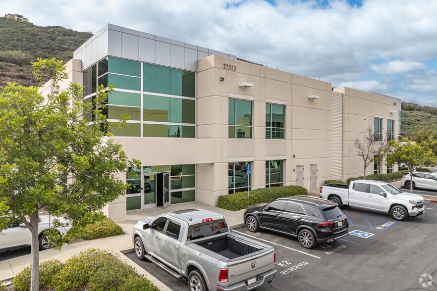 Primary Photo Of 27313 Via Industria, Temecula Light Distribution For Sale