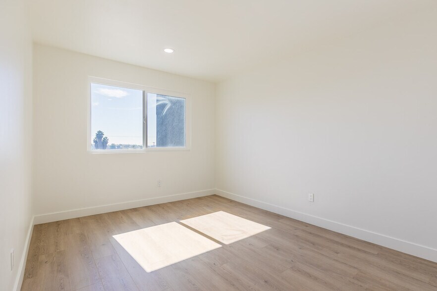 More Photos Of 9249 Birch St, Spring Valley Apartments For Sale