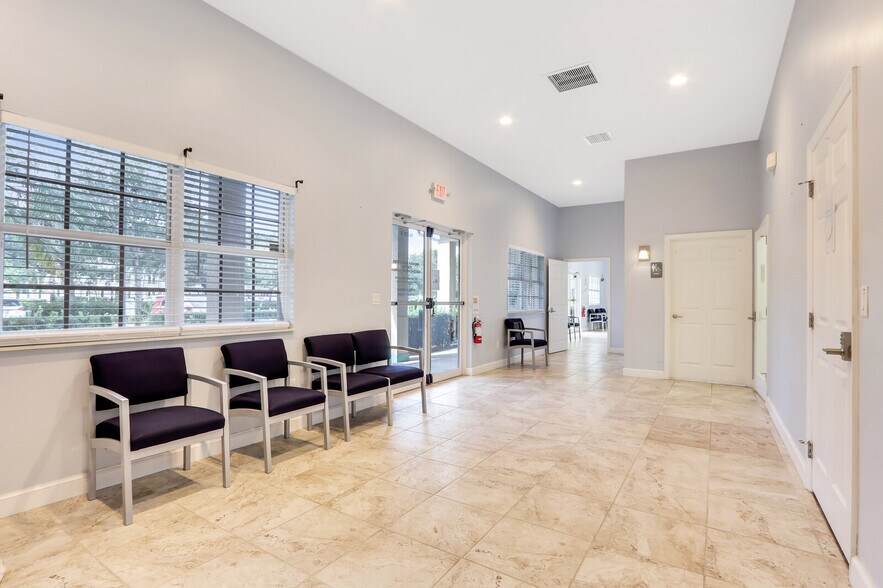 More Photos Of 1405 SE Goldtree Dr, Port Saint Lucie Medical For Lease