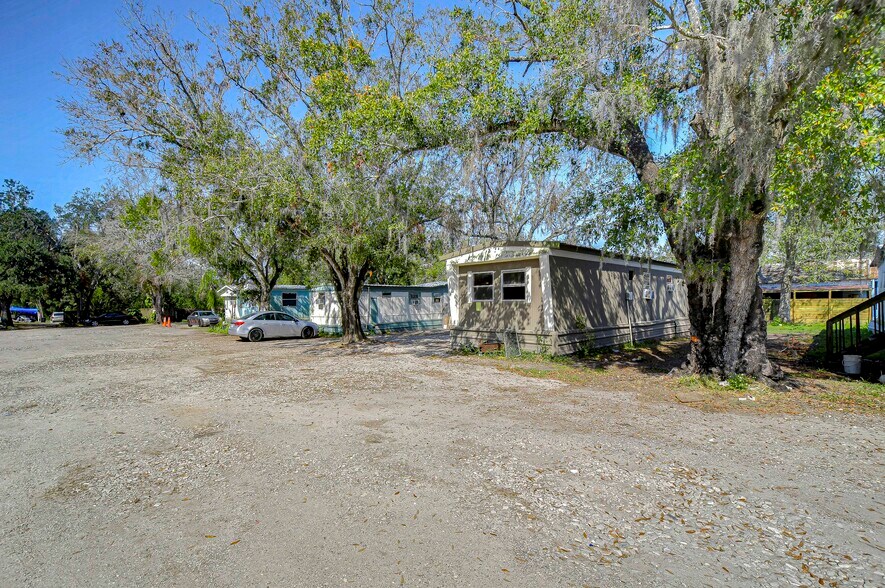 More Photos Of 425 18th St SE, Ruskin Manufactured Housing Mobile Home Park For Sale