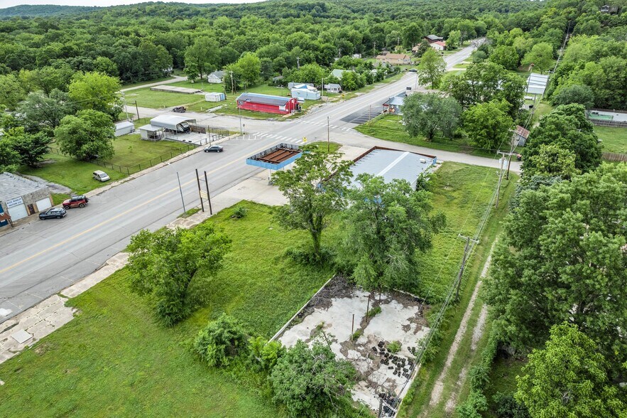 More Photos Of 101 S Main Street, Spavinaw Restaurant For Sale