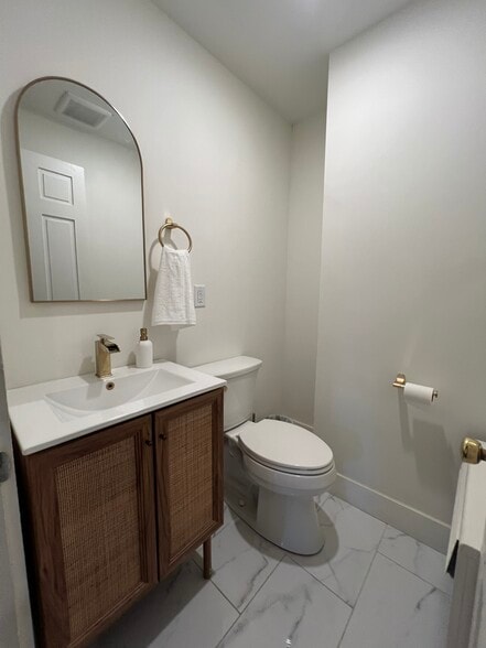 More Photos Of 312 Main, Troy Office For Lease