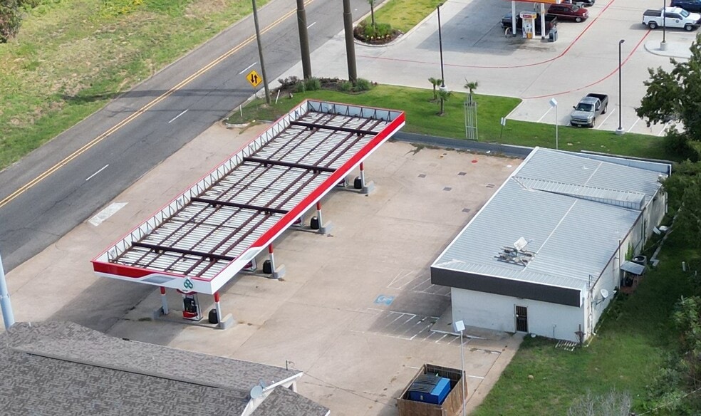 More Photos Of 13411 Interstate 20 W, Lindale Convenience Store For Lease