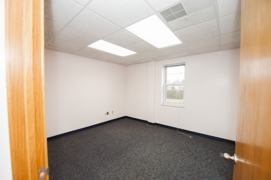 More Photos Of 80 W Welsh Pool Rd, Exton Medical For Lease