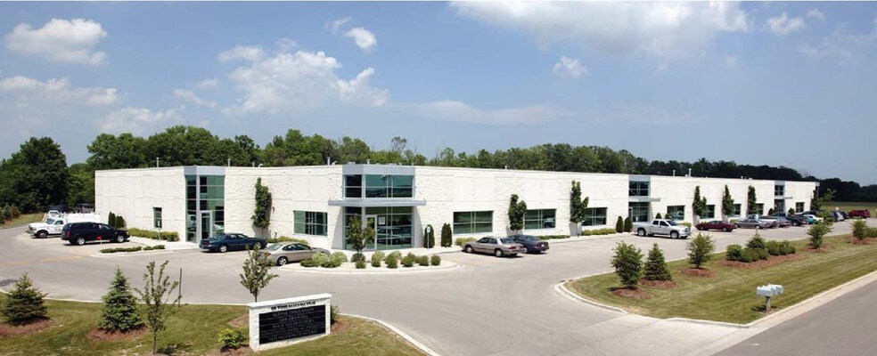 Primary Photo Of N59W13500 Manhardt Dr, Menomonee Falls Warehouse For Lease