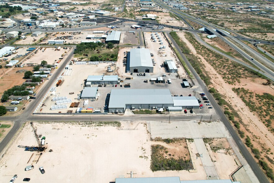 More Photos Of 4320 Johnson Rd, Odessa Warehouse For Sale