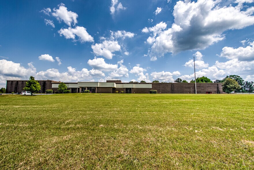 More Photos Of 1664 Sharon Rd, Washington Warehouse For Sale